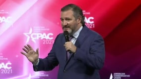 Ted Cruz jokes about Cancun trip controversy, says 'Trump ain't goin' anywhere' in CPAC speech