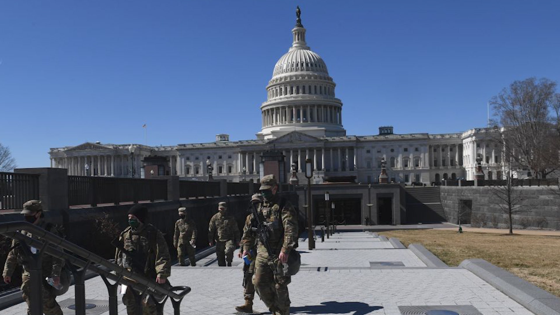Virginia Gov. Glenn Youngkin sends 100 National Guard soldiers to US ...