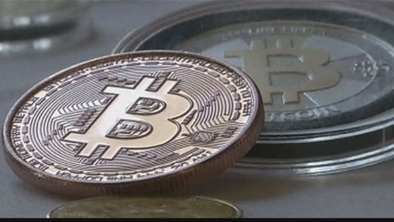 Bitcoin Hits $60,000 In Record High | FOX 5 DC