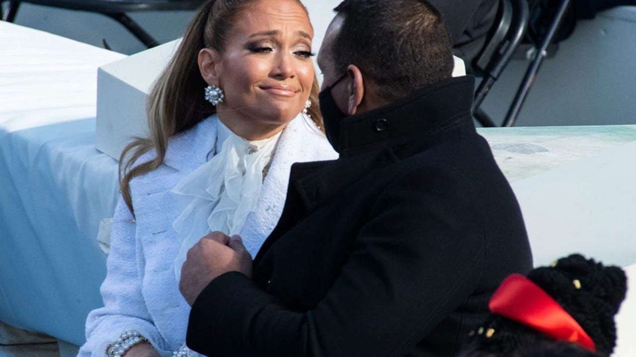 It's official! Jennifer lopez, baseball great A-Rod are