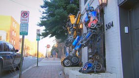 Two Transformers statues center of debate in historic Georgetown