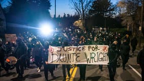 Minnesota police shooting of Daunte Wright sparks protests across US