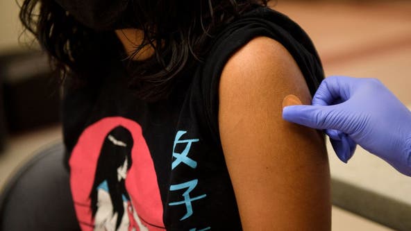 CDC urging parents to get teens vaccinated amid rising adolescent hospitalization rates