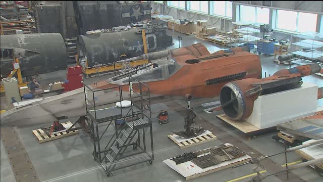 Star Wars X-Wing on long-term loan to Smithsonian‘s National Air and Space Museum