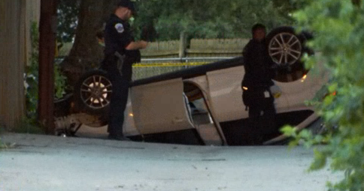 Search for suspect underway after man stabbed to death in southeast DC ...