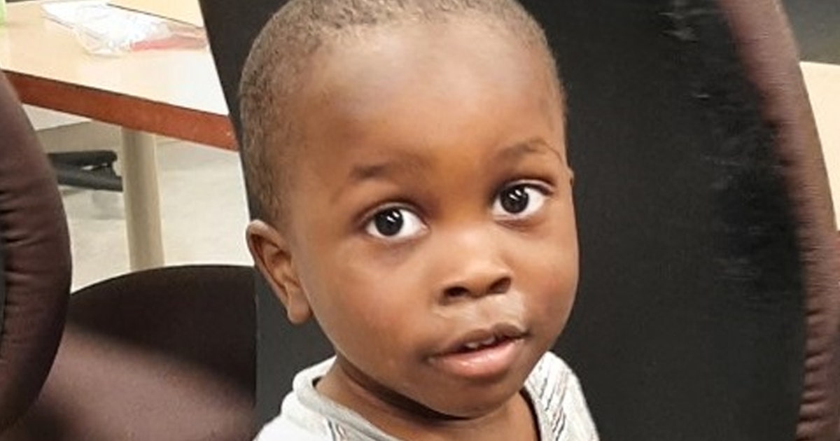 Person responsible for child found alone in White Oak located: police ...