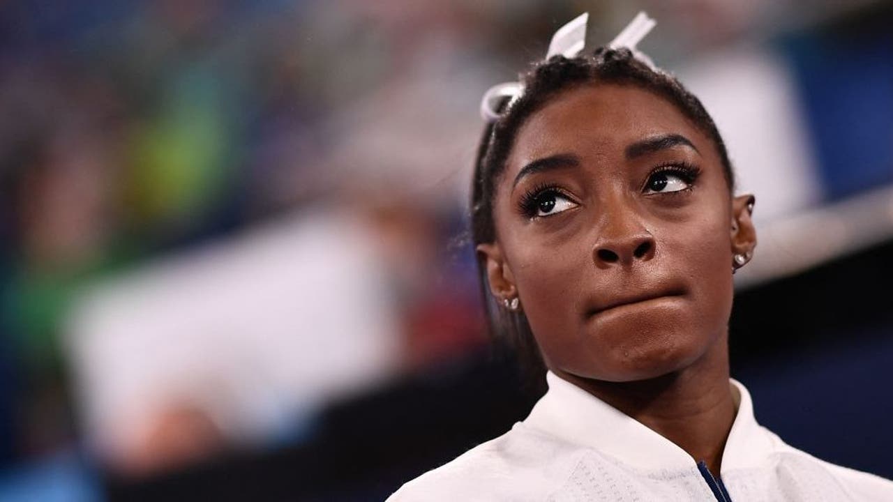 Tokyo Olympics Simone Biles drops out of vault, uneven bars events