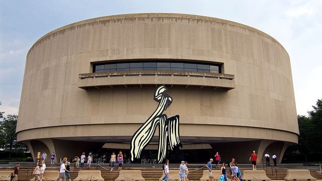 Hirshhorn to wrap iconic building this fall with artwork by internationally renowned artist