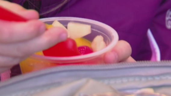 Some DMV parents concerned about kids eating in school cafeterias ask districts for outdoor plan