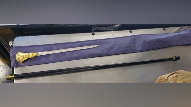 Dagger, loaded handgun seized by police at Dulles airport