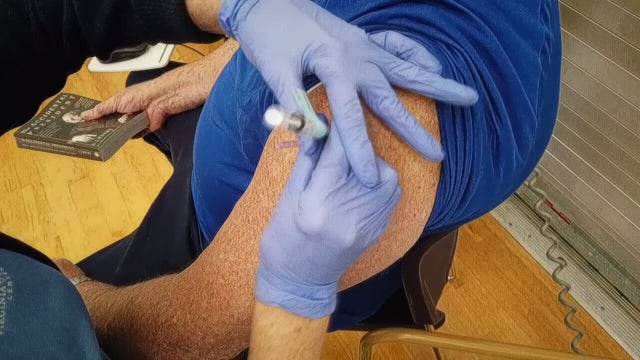 QR code available for Virginia vaccinated; Dulles Town Center COVID-19 vaccination site to reopen