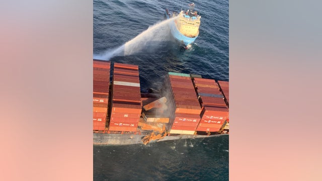 106 shipping containers floating in Pacific Ocean following bomb cyclone, cargo ship fire