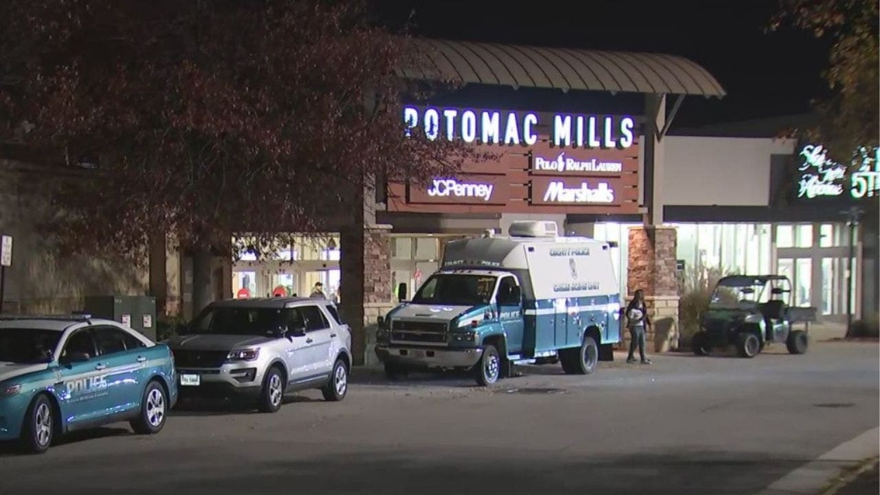 Search underway for gunman after 1 injured in Potomac Mills Mall