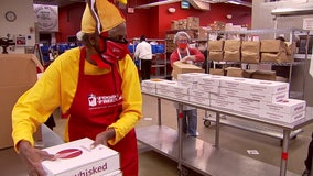 Food and Friends provides Thanksgiving meals to those in need