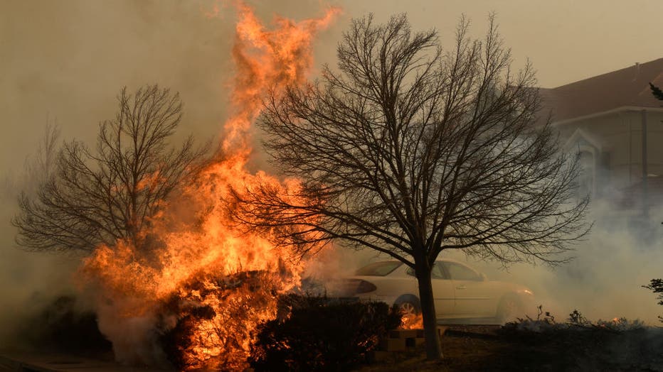 Wildland fire in Boulder county burning hundreds of structures.