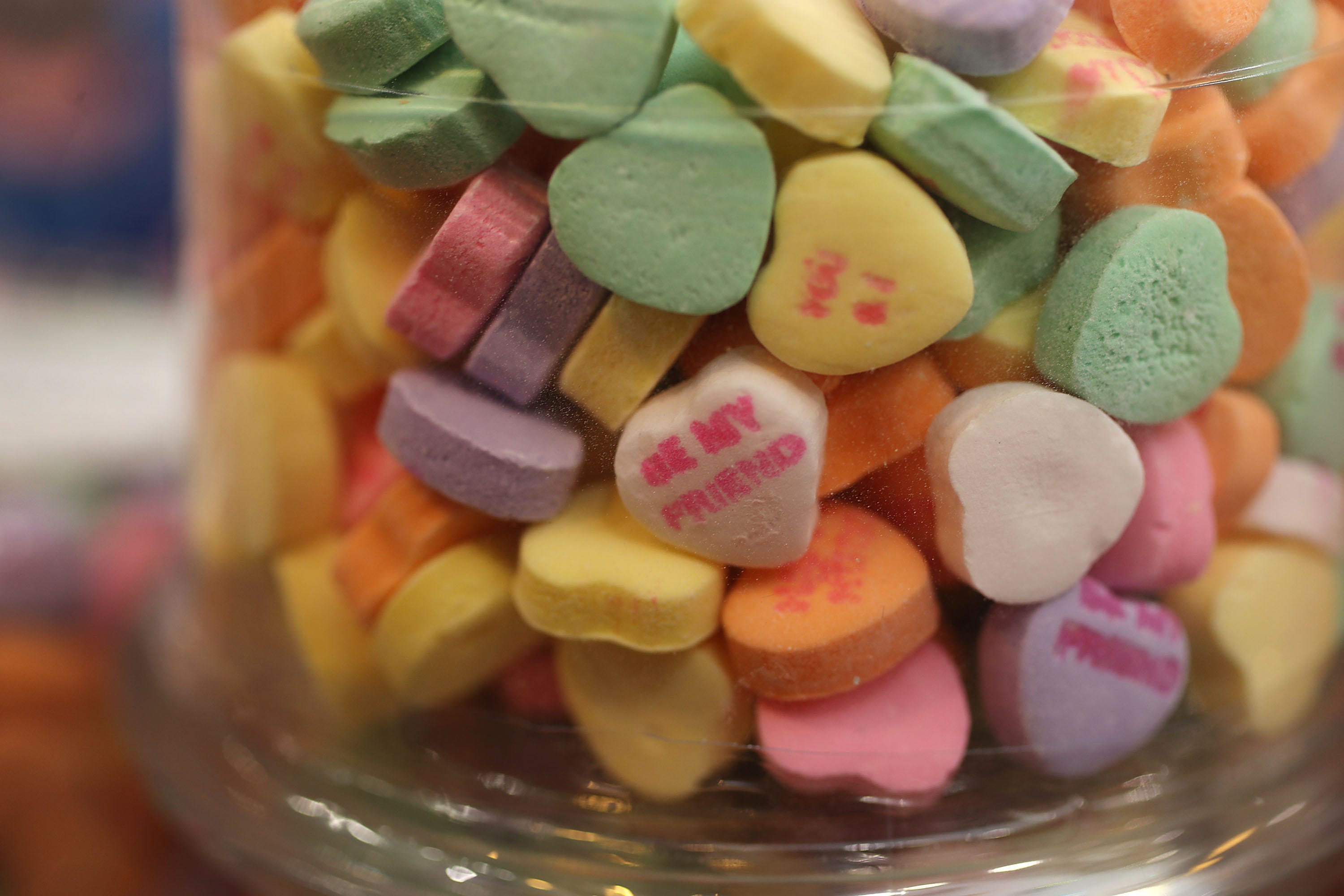 FDA bans Red 3 food dye: Here are 4 Valentine's Day candy options free of chemicals