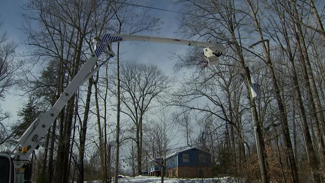 Virginia snowfall adds to concerns over power outages in Stafford