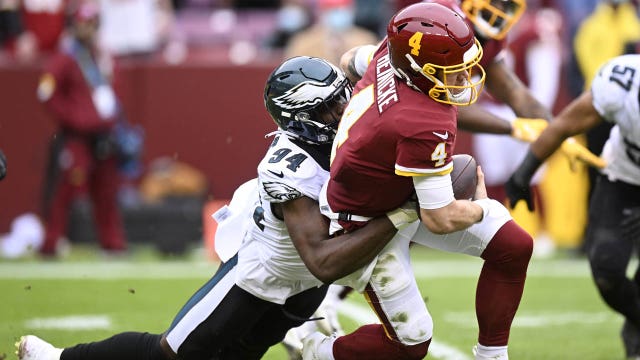 Heinicke ends loss with interception as Washington Football Team's playoff hopes disappear