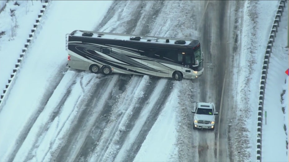 I 95 Shutdown Vehicles turn around drive wrong way to avoid