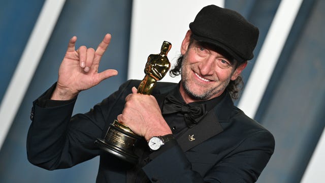 Gallaudet University alum Troy Kotsur wins best supporting actor at Oscars
