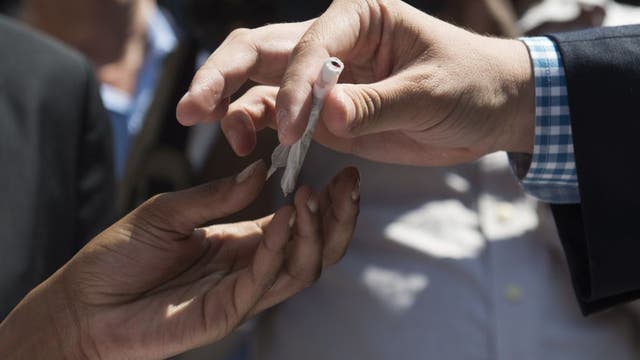 New doc sheds light on the 'gifting' marijuana business in DC