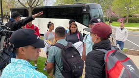 Fourth Texas migrant bus arrives near US Capitol in DC