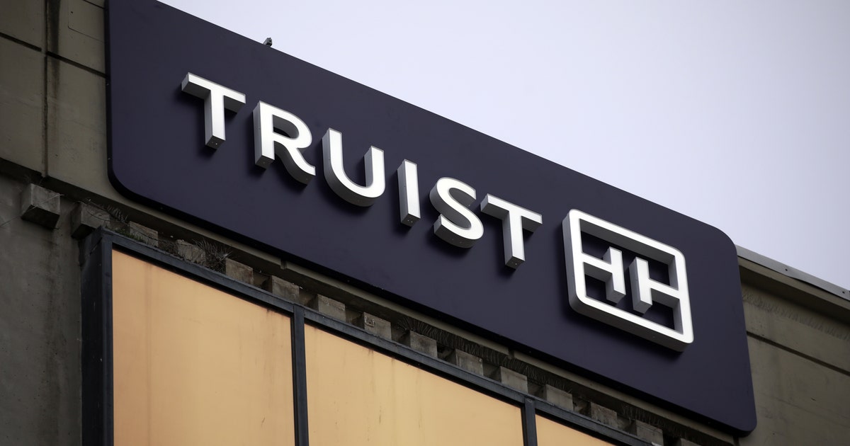 Truist Bank warns customers about phishing, check fraud and text scams