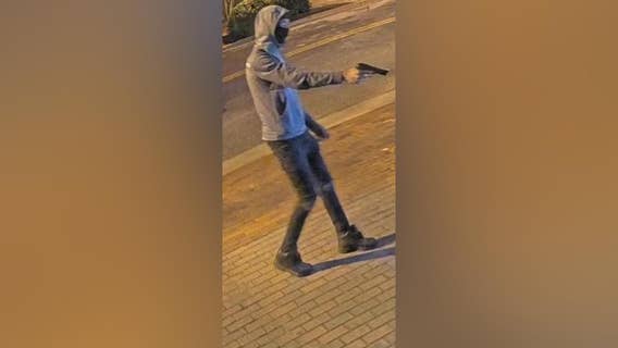 Victim robbed at gunpoint in downtown Bethesda; police searching for suspect