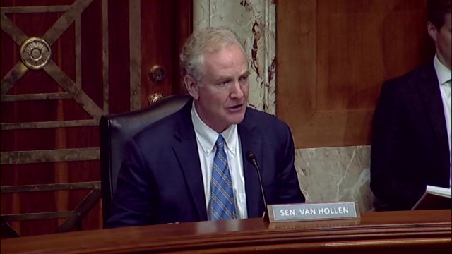 Maryland Senator Chris Van Hollen suffers minor stroke