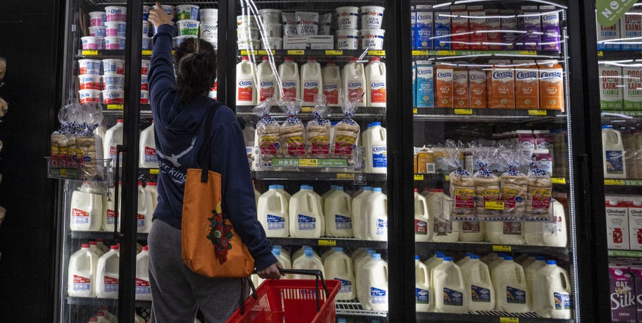 Families paying 25% more for groceries since pre-pandemic times: report