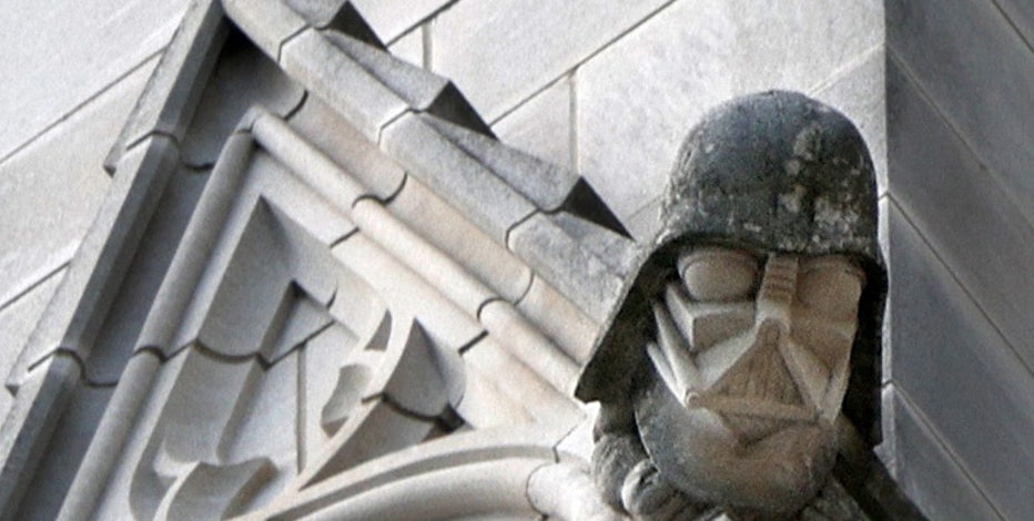 Darth Vader grotesque draws Star Wars fans to National Cathedral