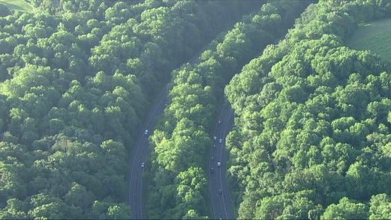 Man checking vehicle after hitting deer killed by tractor-trailer on I-70 in Frederick: police