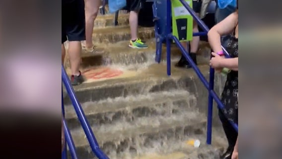 Heavy rain causes flooding in Ellicott City; storms cancel Merriweather Post Pavilion concert