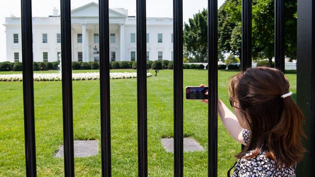 White House will be resuming its full tours for visitors next month