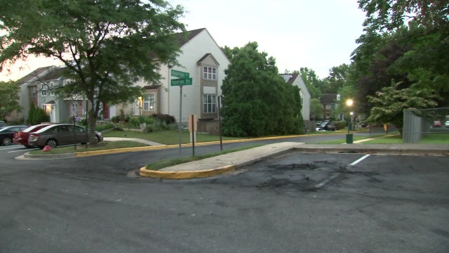 Man found with gunshot wounds near fiery crash in Germantown: police