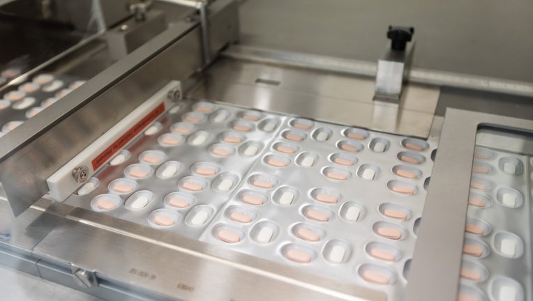 Pharmacists can now prescribe COVID-19 treatment pill thanks to new US policy Pharmacists can now prescribe COVID-19 treatment pill thanks to new US policy