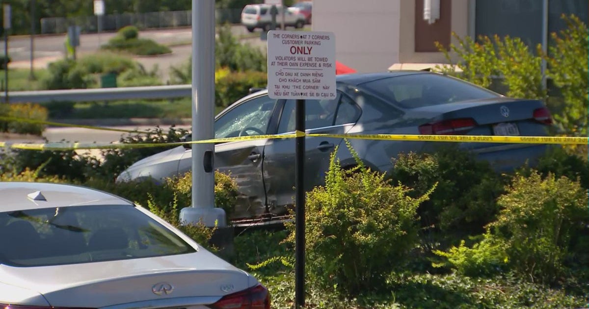 62-year-old pedestrian dead after 3-vehicle crash in Fairfax County ...