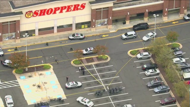 Off-duty DC police officer struck by vehicle in Bowie supermarket parking lot