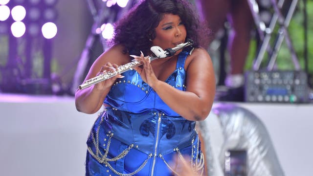 Lizzo visits Library of Congress to play flutes in DC