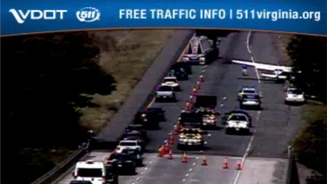 Small plane forced to emergency land on I-66 in Virginia