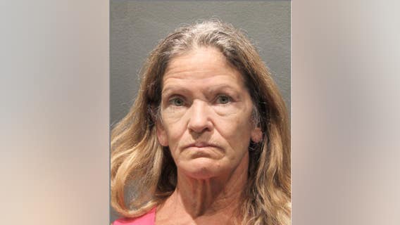 Flight attendant accused of stealing bracelet set from Reagan National Airport charged