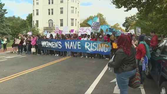 Women's March rallies for reproductive rights in DC ahead of midterm elections