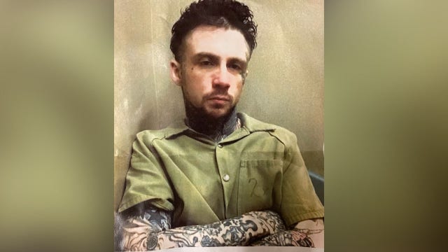 Virginia police apprehend criminal suspect, who escaped psychiatric hospital, at convenience store
