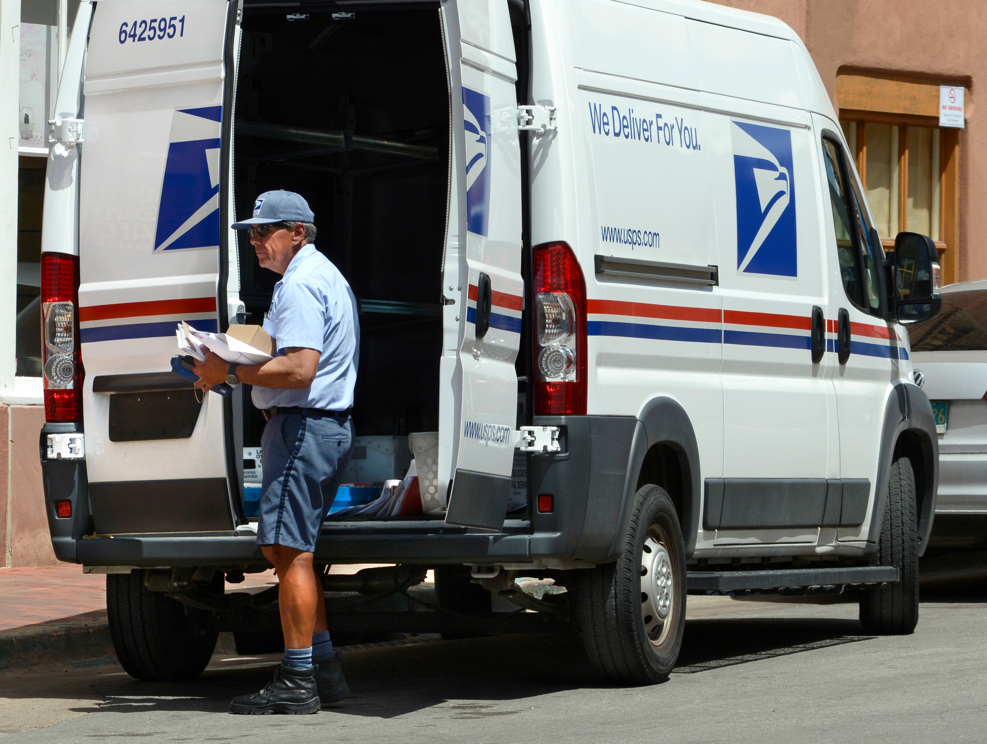 Another USPS mail carrier robbed at gunpoint in Montgomery County | FOX ...