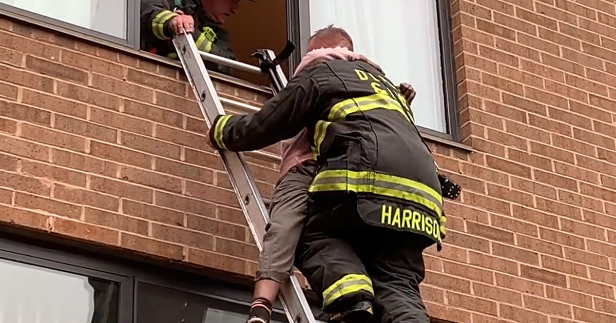 Firefighters rescue residents from 2-alarm blaze at northwest DC ...