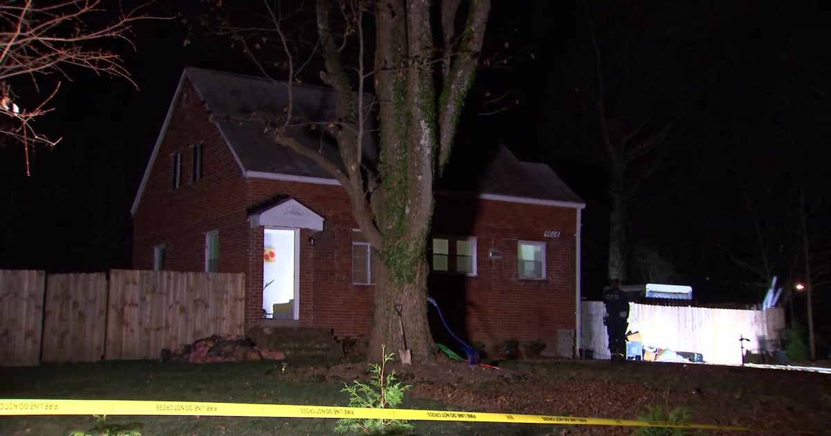 1 dead in 2-alarm house fire in Fairfax County | FOX 5 DC