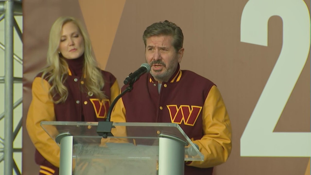 Fans, local officials react to Dan Snyder exploring sale of Washington  Commanders