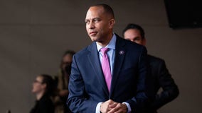 Hakeem Jeffries unanimously elected to lead House Democrats