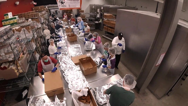 Food & Friends delivers thousands of Thanksgiving meals to DMV residents