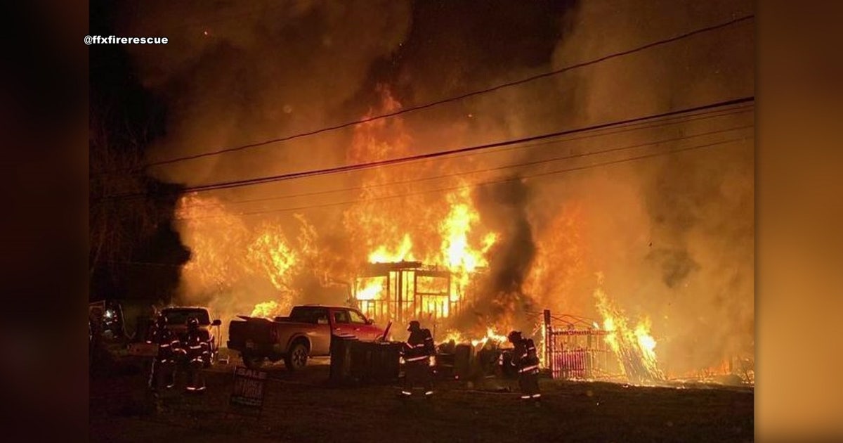 Massive fire engulfs Fairfax County home | FOX 5 DC